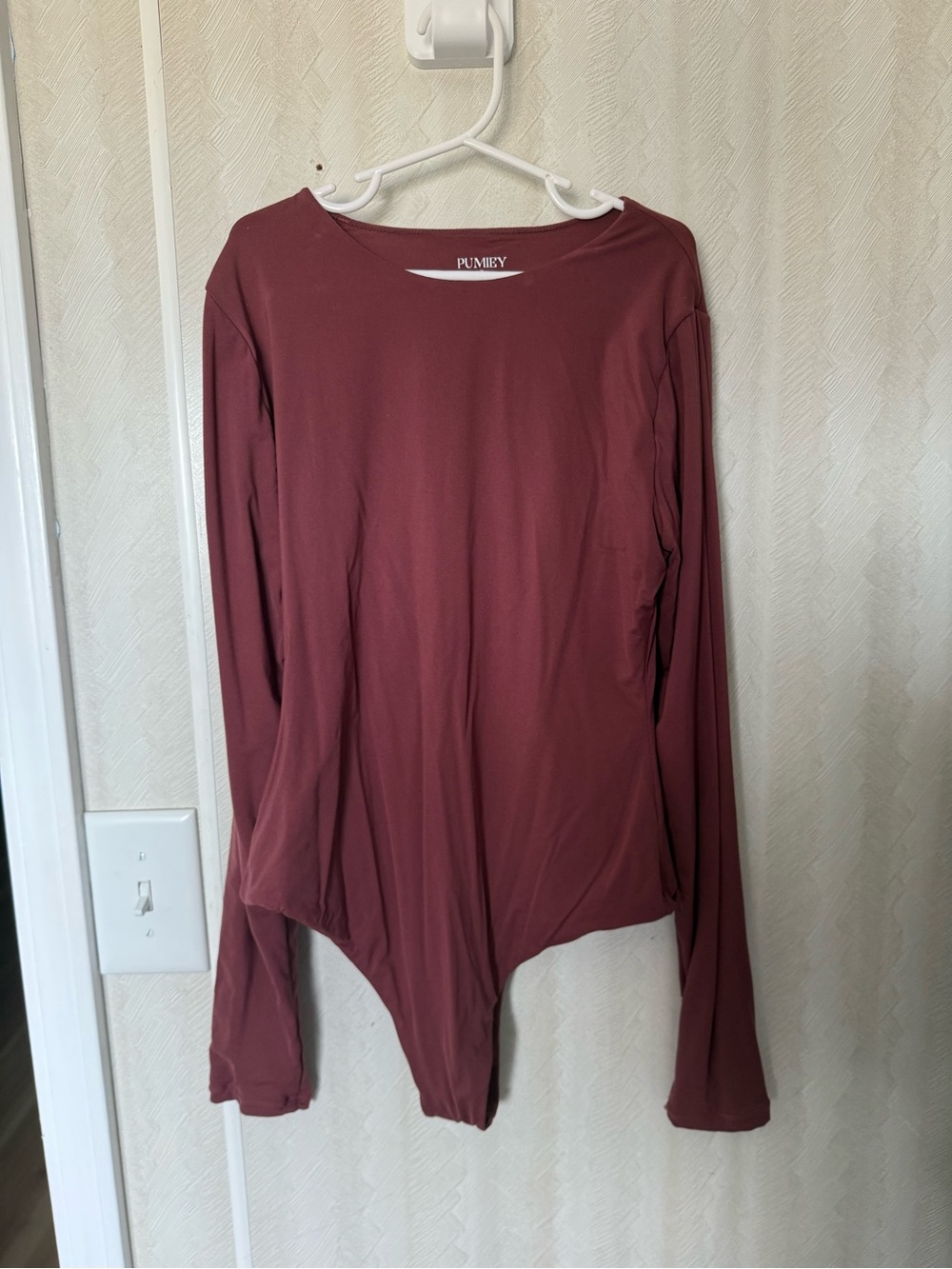 Pumiey Long-Sleeve Burgundy Scoop-Neck Bodysuit